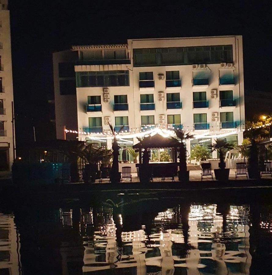 Laguna Residence Mamaia Bagian luar foto